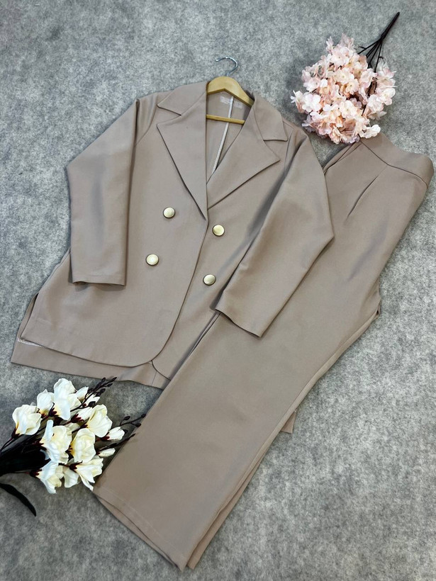 کت شلوار مازراتی چاکدار✅