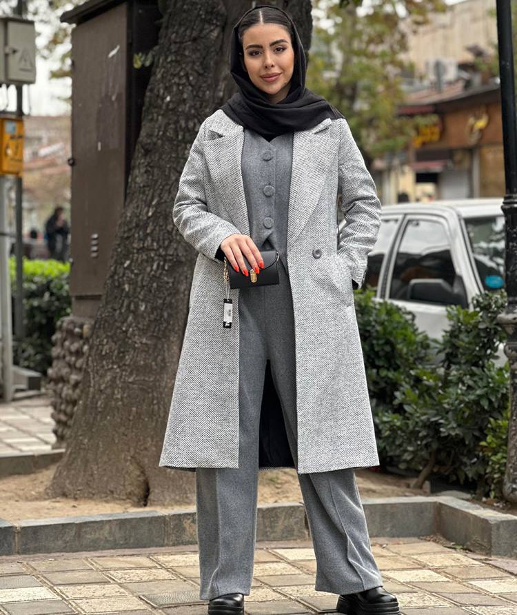 عکس ژورنالی پالتو جناغی🍂